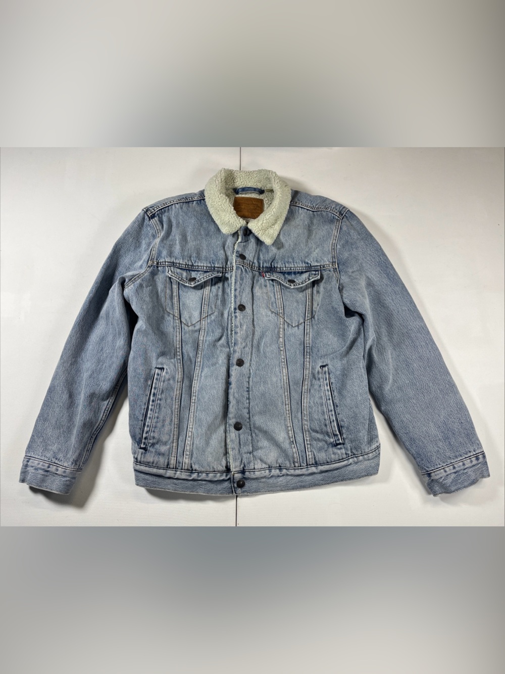 Levis Denim Jacket Sherpa Trucker Blue Light Wash Button Up Jeans Men’s XL